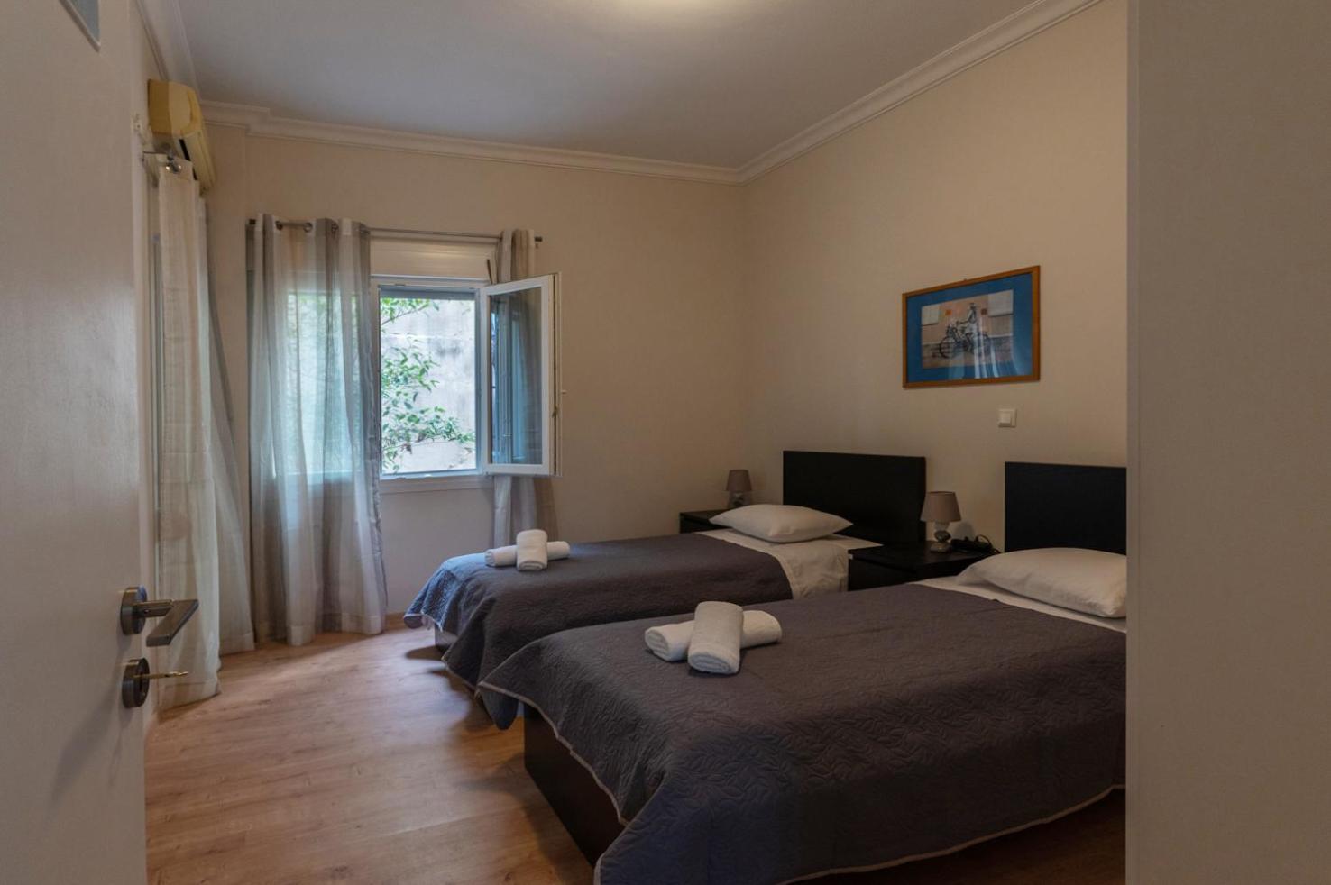 Entire Apt, 2 Bdrm, City Center Athens Ngoại thất bức ảnh