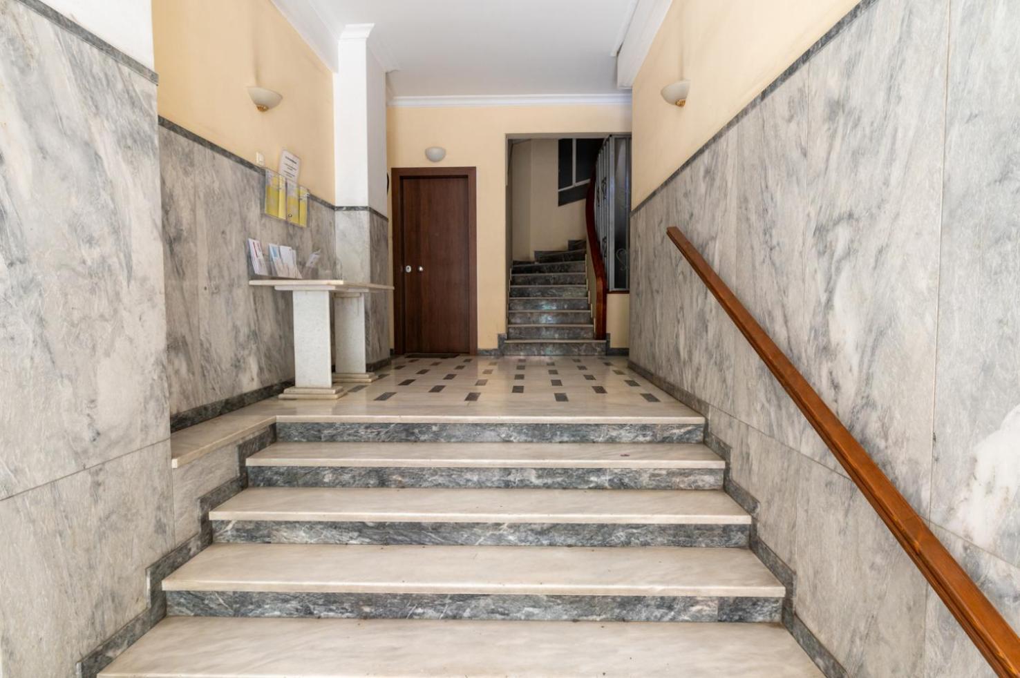 Entire Apt, 2 Bdrm, City Center Athens Ngoại thất bức ảnh